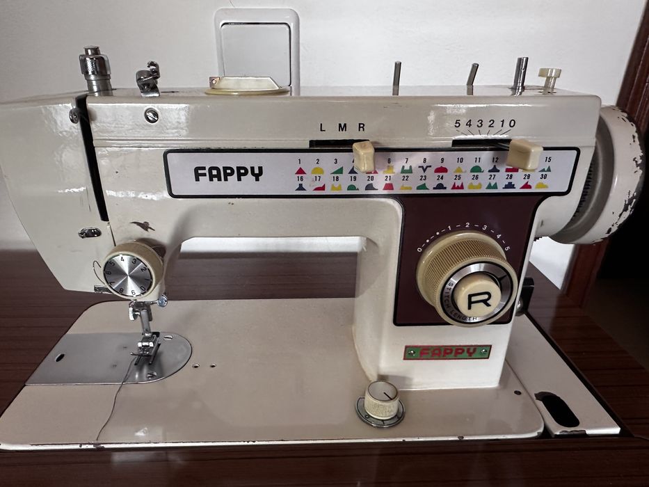 Máquina de costura Fappy