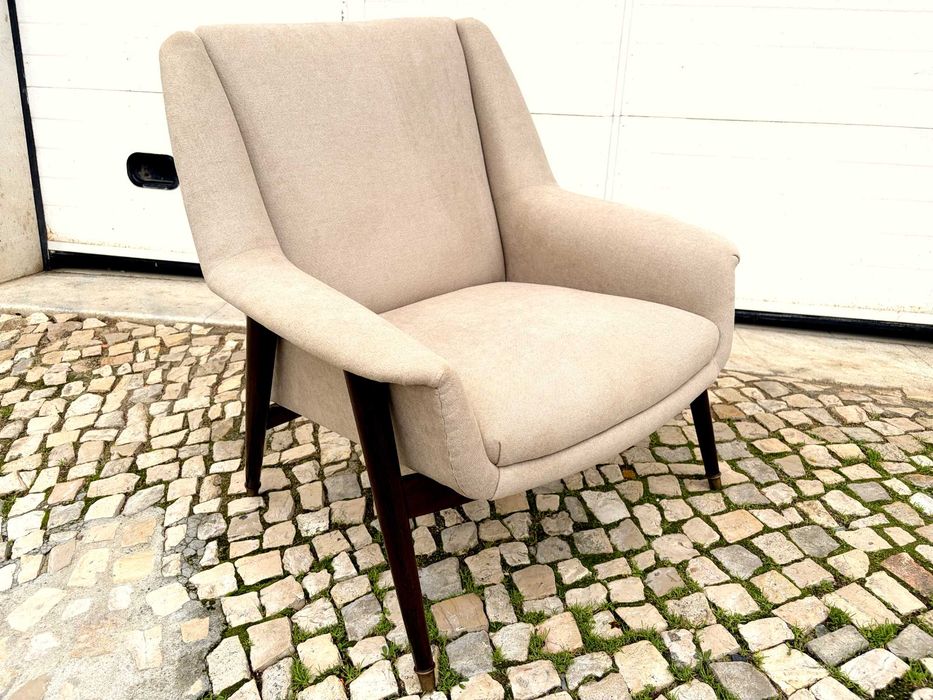 Cadeirão Olaio Vintage 75 C x 75 P x 84 alt