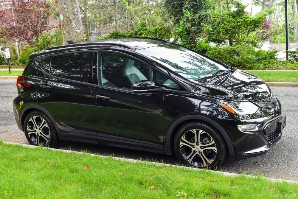 Chevrolet Bolt EV      2020