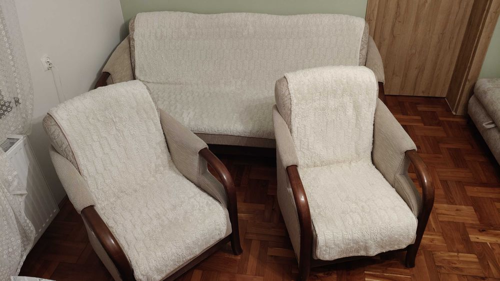 sofa trzyosobowa + 2 fotele