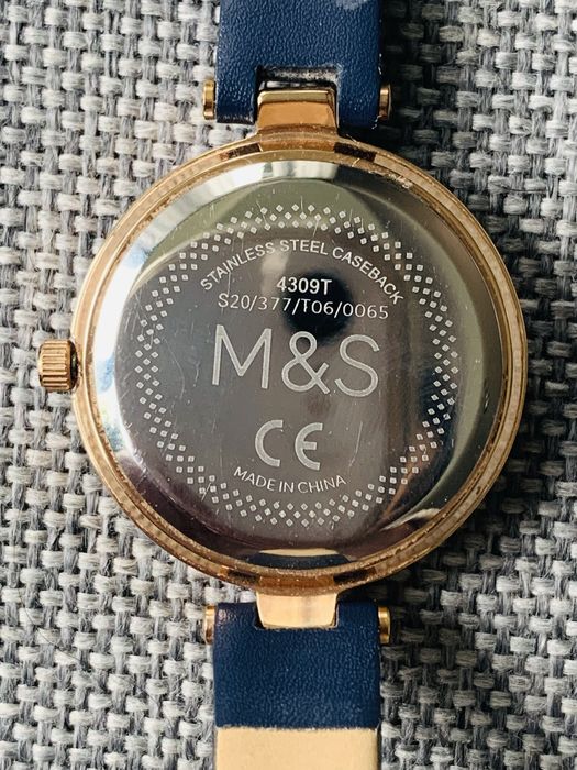Biżuteryjny zegarek damski M&S na baterie nowy