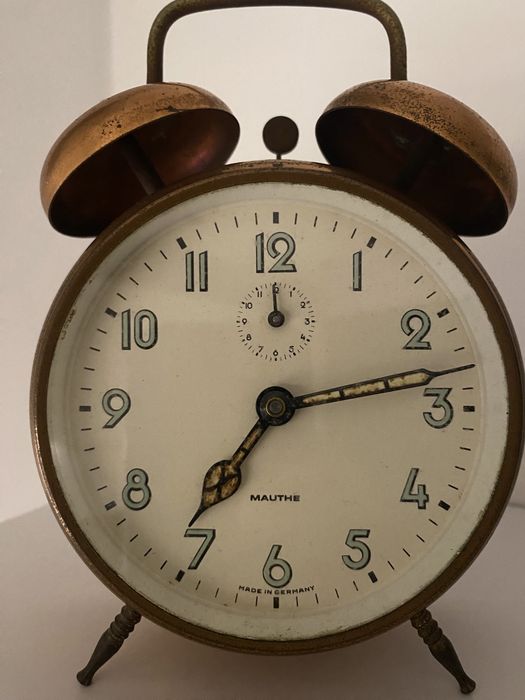 Antigo Raro Relógio de Cabeceira Mauthe