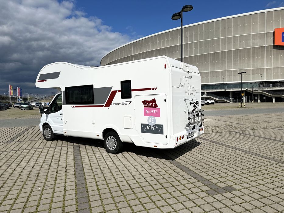 Kamper Ford Roller Team Kronos 295M najem wypożycz camper do wynajęcia