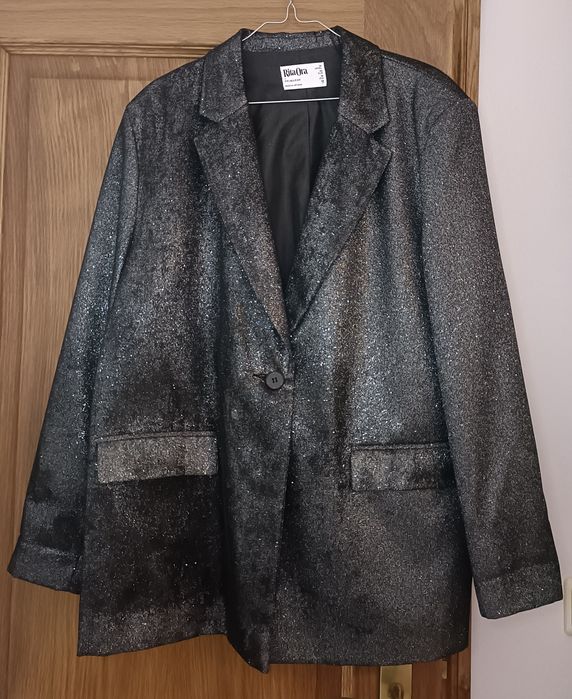 Blazer viral Rita Ora