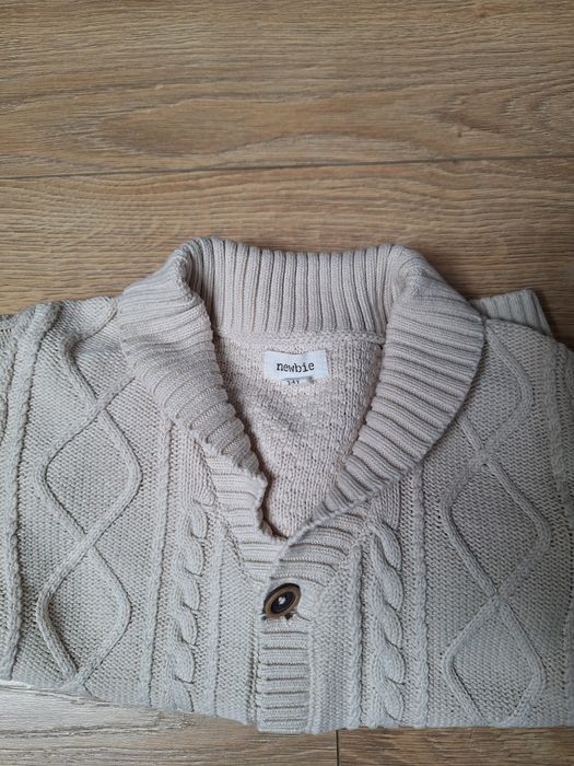 Sprzedam sweterek newbie
