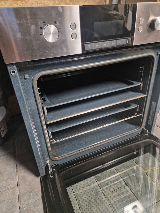 Piekarnik elektryczny z funkcją Dual Cook (podwójna konwekcja), 65 l