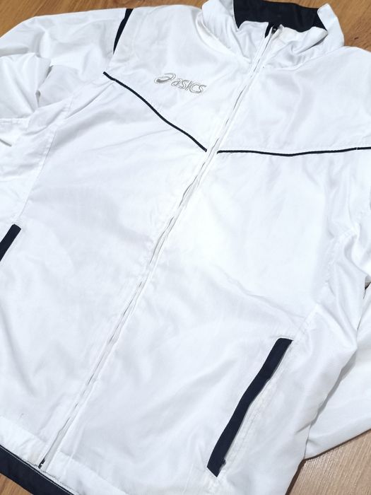 Цікава ветровка Asics з утяжками