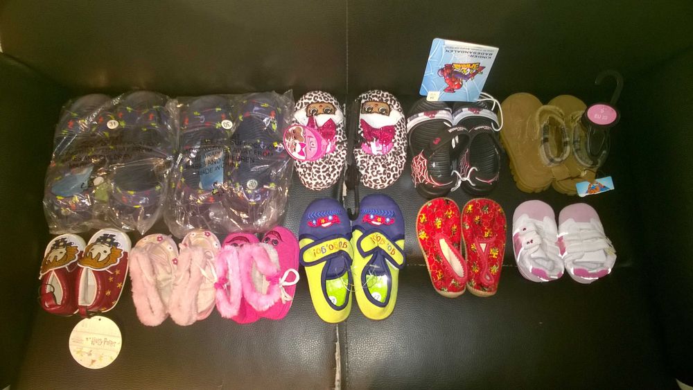 Nowe buty dziecięce sandałki niechodki kapcie domowe nie wysyłam