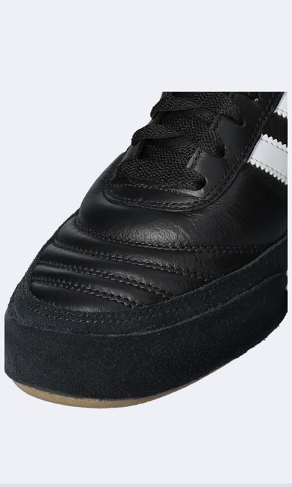 Кроссовки адидас