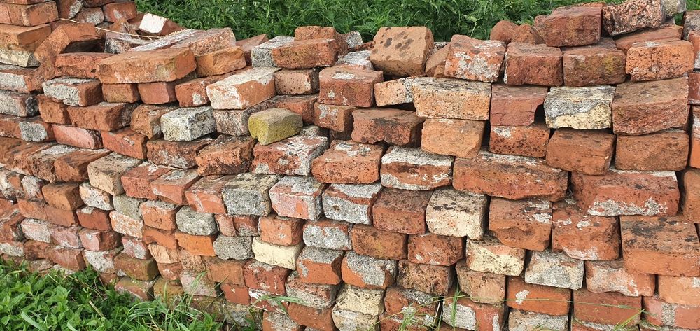Cegła rozbiórkowa