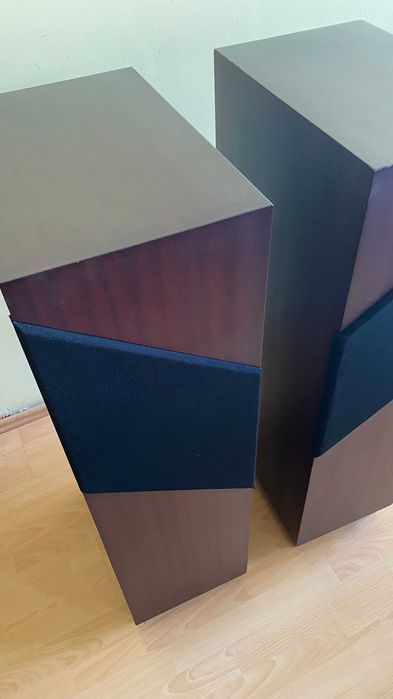 Lowther Fidelio - obudowy