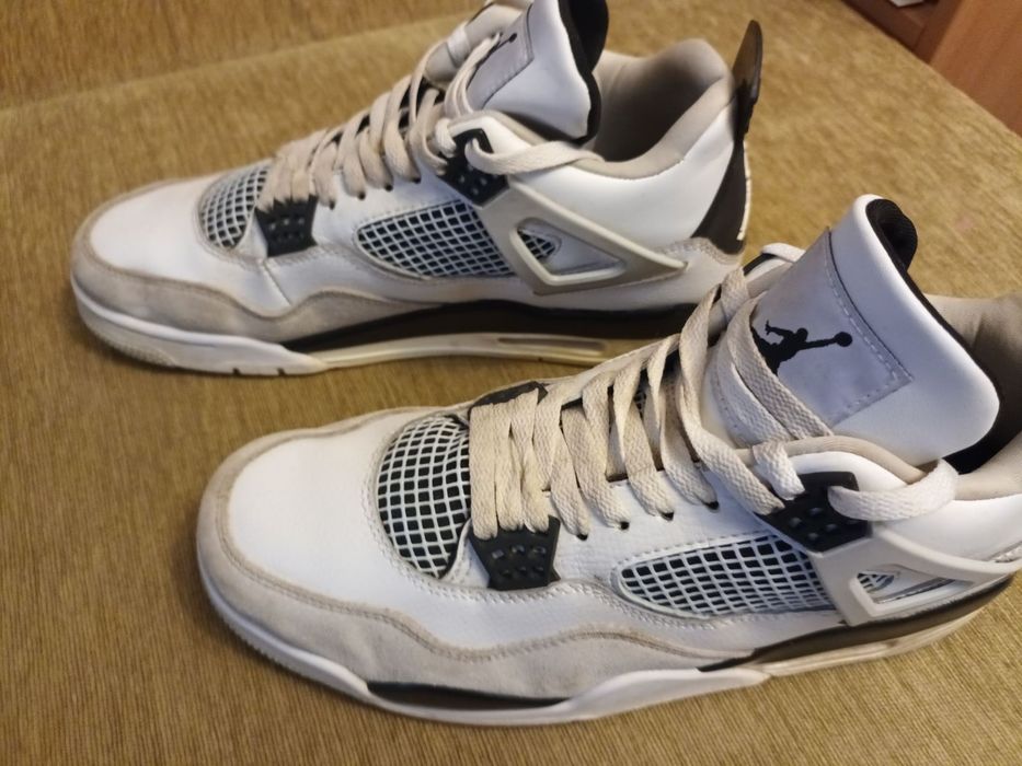 Кроссовки Nike Air Jordan 4 retro