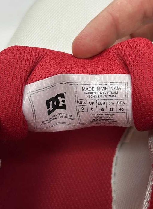 DC Shoes rozmiar 42 białe czerwone sneakersy sportowe casual