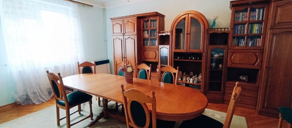 Продаж затишного доглянутого господарства у центрі Мамаївців