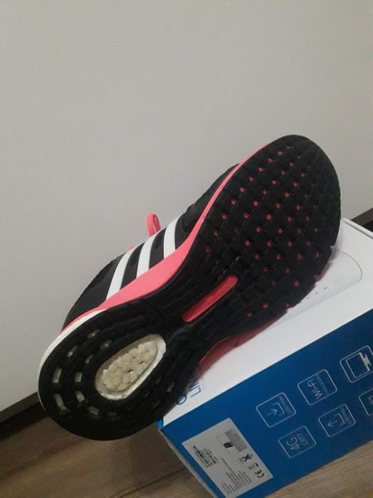 Sprzedam buty trenigowe adidas r40. 5