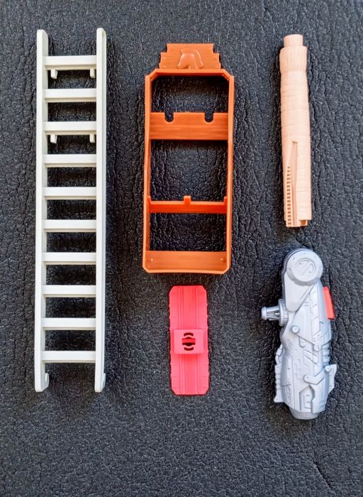 Peças de brinquedos para reposição.