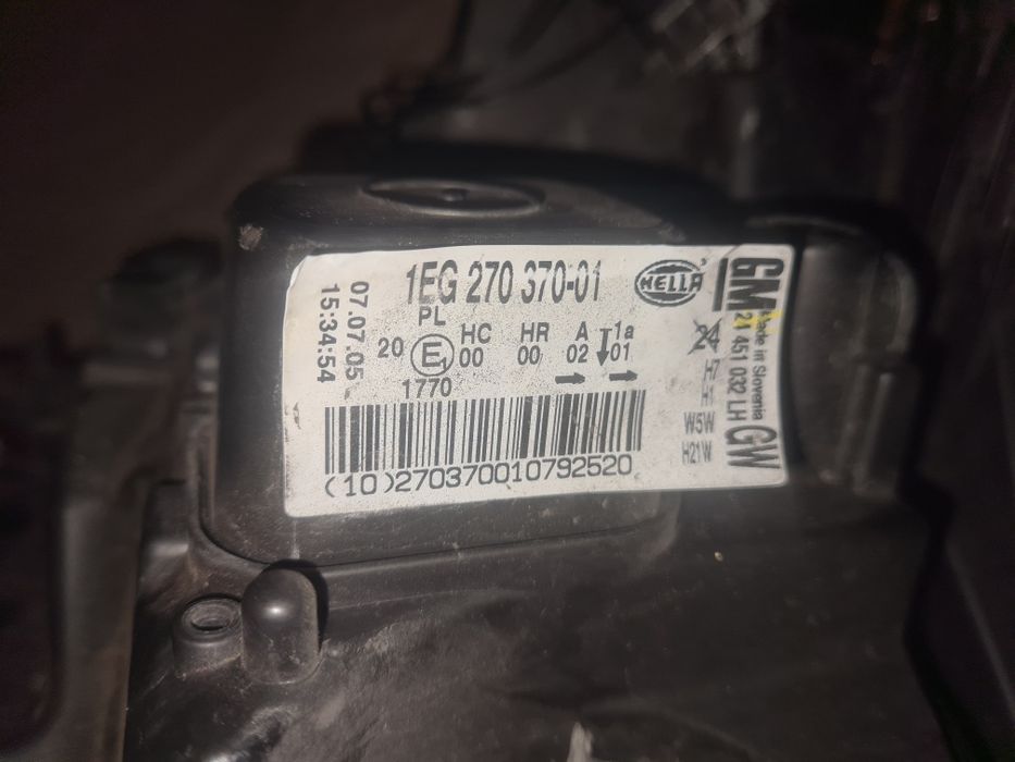 Lampa przód przednia lewa prawa Opel Astra H