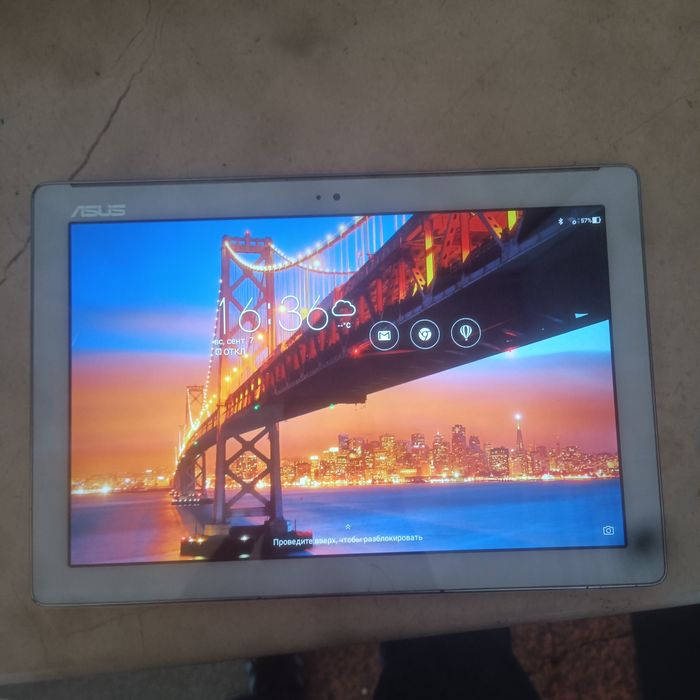 Планшет ZenPad 10