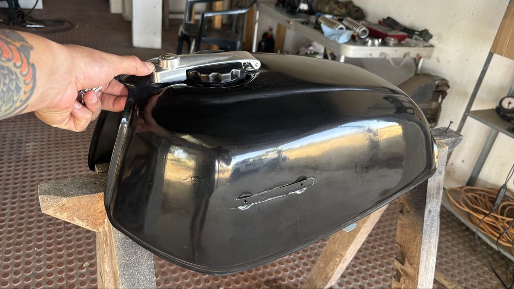 Depósito de combustivel Honda CB 650 RC03