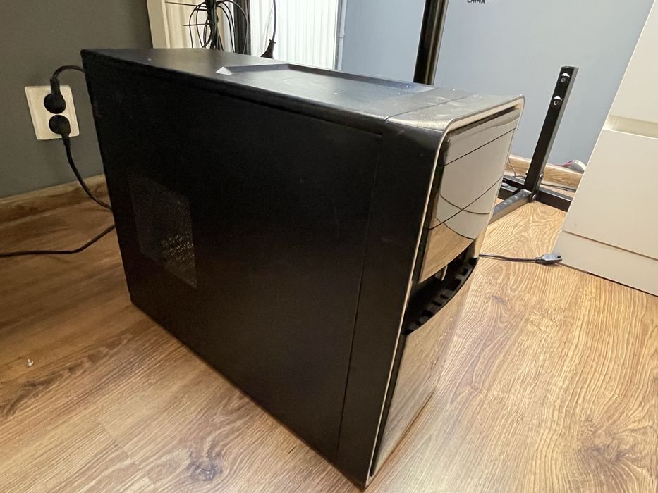 Komputer biurowy + monitor