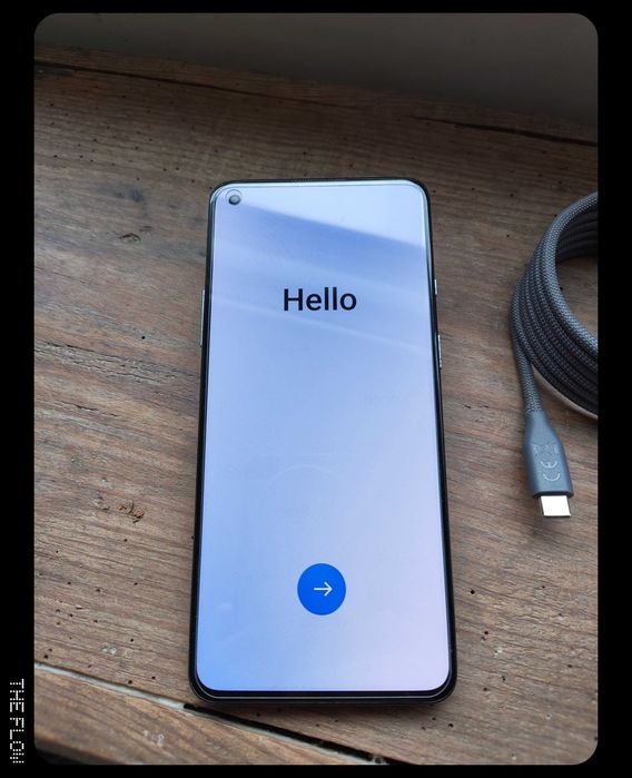 OnePlus 8T 8GB/128GB em estado como novo.