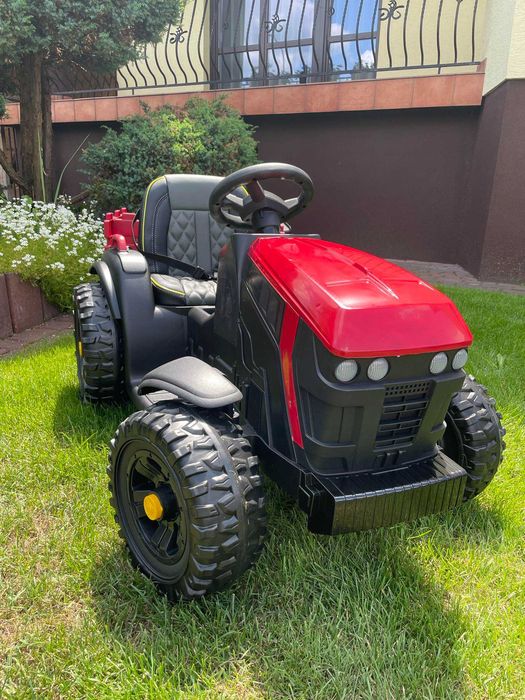 Duży Traktor na akumulator z Przyczepką Pilot Ciągnik elektryczny dla dzieci