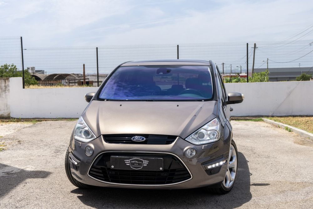 Ford S-Max — fotografia 3