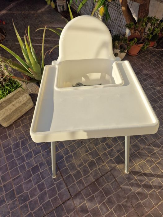 Cadeira de refeição para bebé