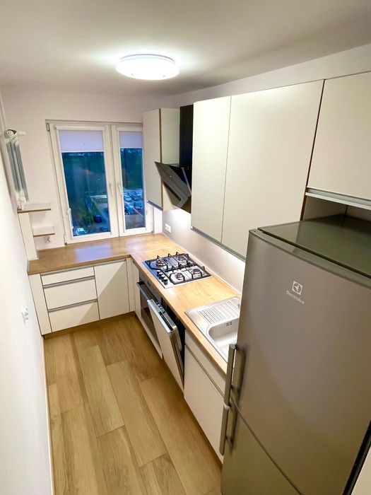 Kapuściska,Szarych Szeregów,40m2.2 pok,5piętro,winda,po remoncie.