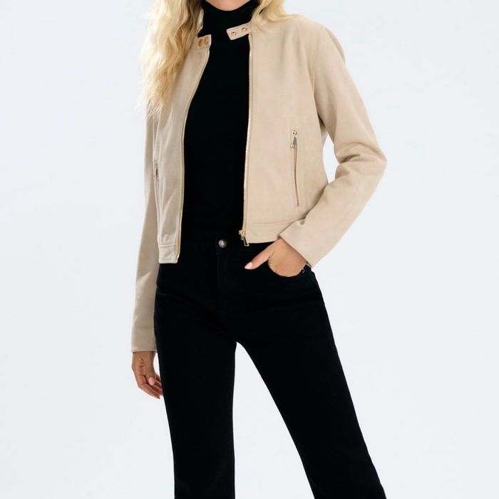 Куртка    жіноча