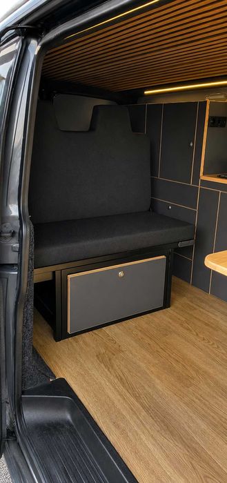 VW T5 4Motion Automat Long Kamper | Solar 500W | Webasto | Victron | Nowy Silnik