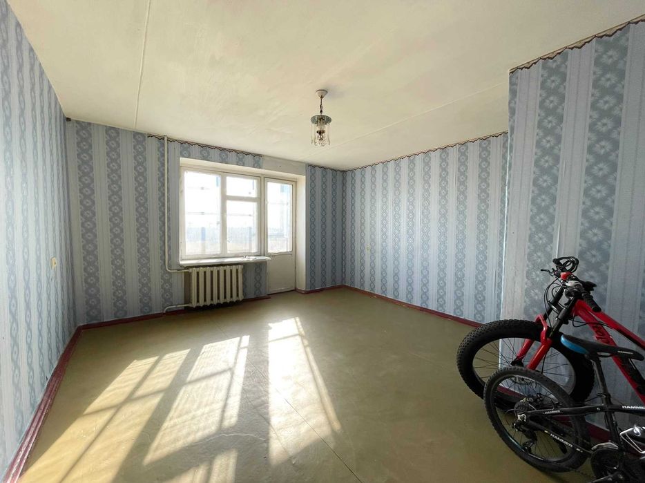 Продаю 1к. квартиру, с. Надбугское, за Варваровкой. Без комиссии. ц6