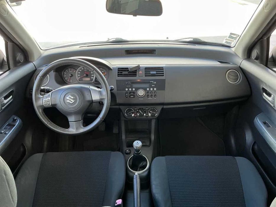 Suzuki Swift 1.3 GLX | Único Dono | Nacional | Só 123.000km |