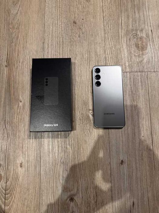 Samsung Galaxy S24 – 128 GB – czarny – stan idealny