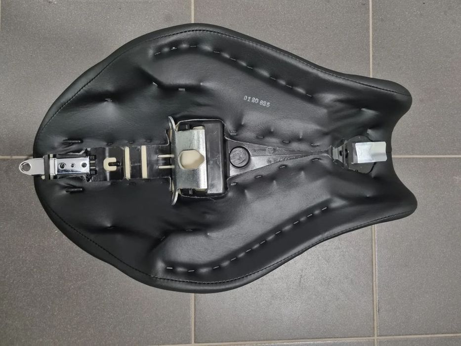 harley davidson sportster xl 883 1200 iron 48 custom roadster siedzeni