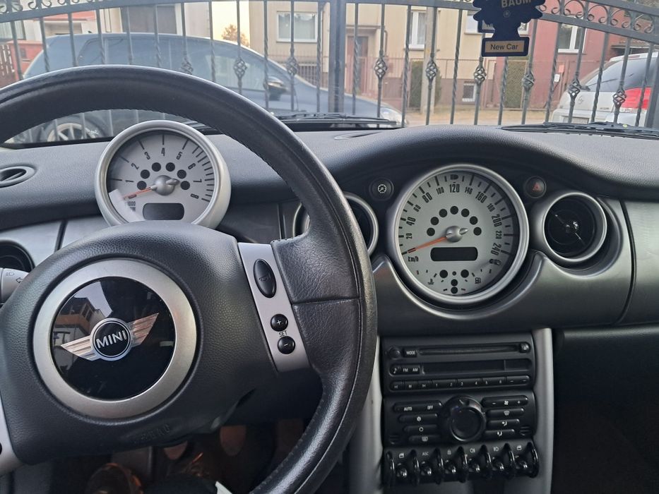 Mini Cooper r50 1.6
