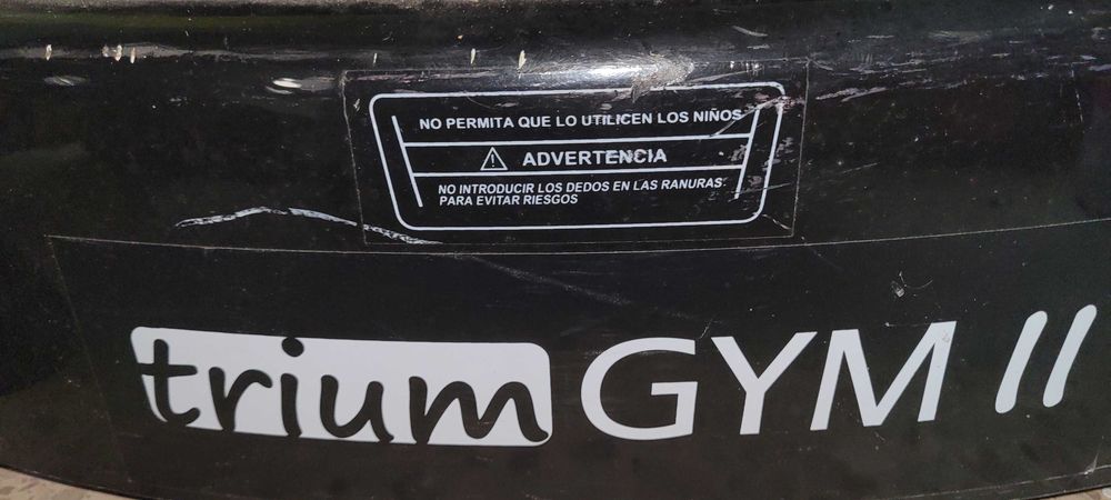 Plataforma oscilante e vibratória com tubos de resistência