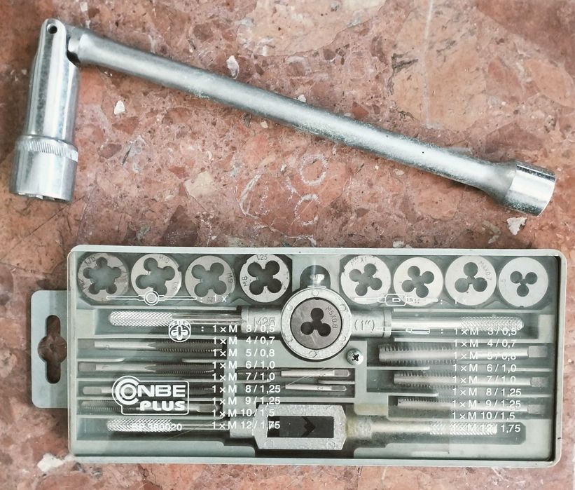 Conjunto de Ferramentas (Fazer Roscas)