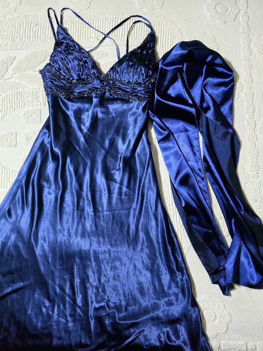 Vestidos senhora,  festa!
