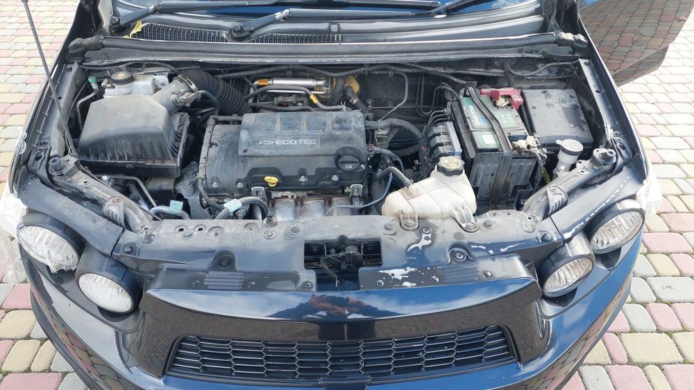бампер двері  кришка  фонар кпп четверть chevrolet aveo t300 розбірка