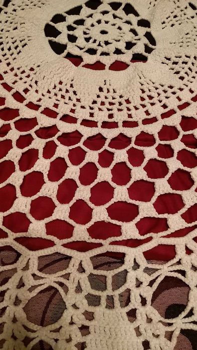 toalha centro de mesa em renda feita á mão 5