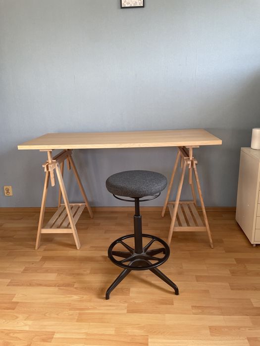 Biurko i krzeslo ikea, regulowana wysokość i nachylenie