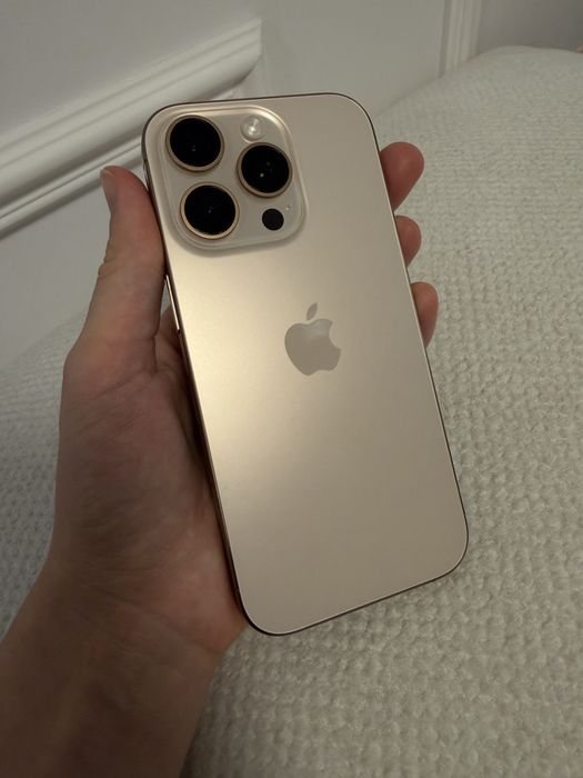 Смартфон Apple iPhone 16 Pro Desert Titanium