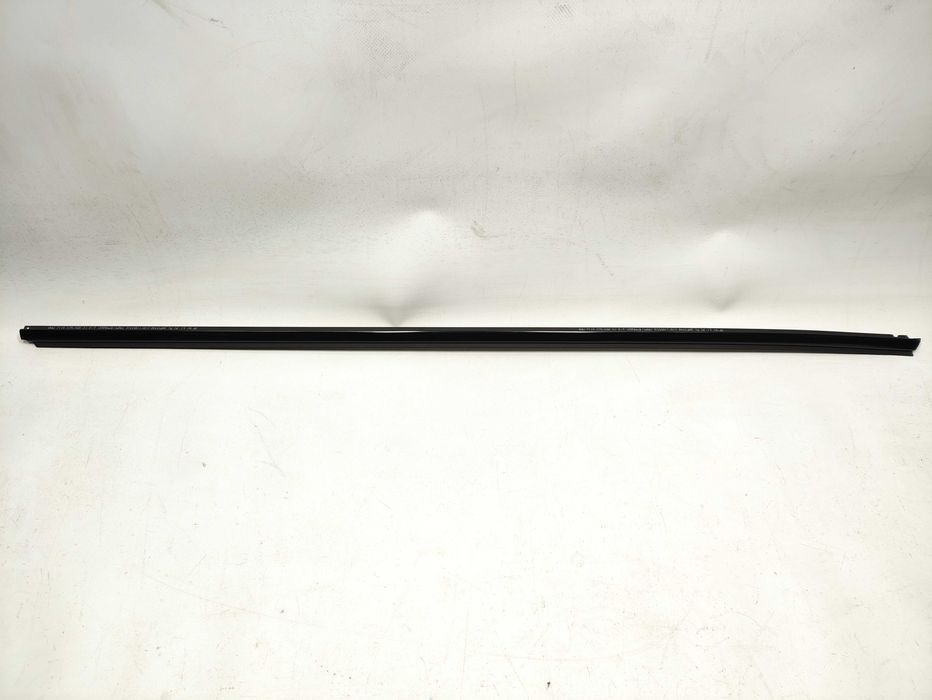 Listwa zgarniająca lewa czarna GLANZSCHWARZ BMW E92 E93 OE NOWA