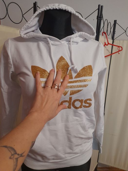 Bluza kangurka z kapturem złoty napis