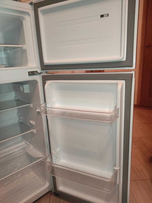 продам холодильник НОВИЙ жодного разу не користувалися