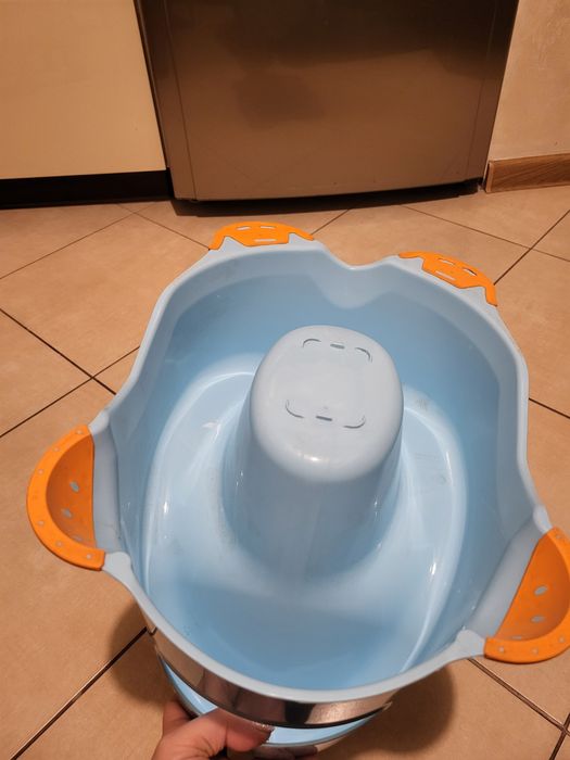 Nocnik jasno niebieskim dusty antypoślizgowy