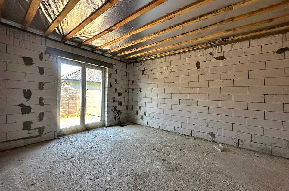 Одноповерховий триплекс у Ворзелі!Закрите Котеджне містечко.БЕЗкомісії