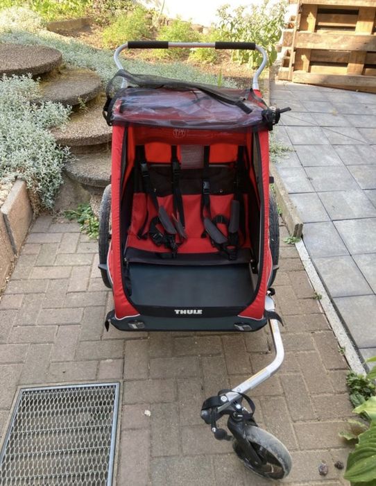 Przyczepka rowerowa Thule dla 2 dzieci.