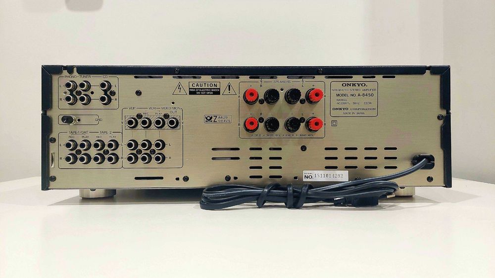 Amplificador "High-End" ONKYO Integra A-8450 (Músculo e Dinâmica de Classe) c/2x120w